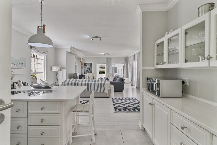 4 Bedroom Property for Sale in Belvidere Estate Western Cape